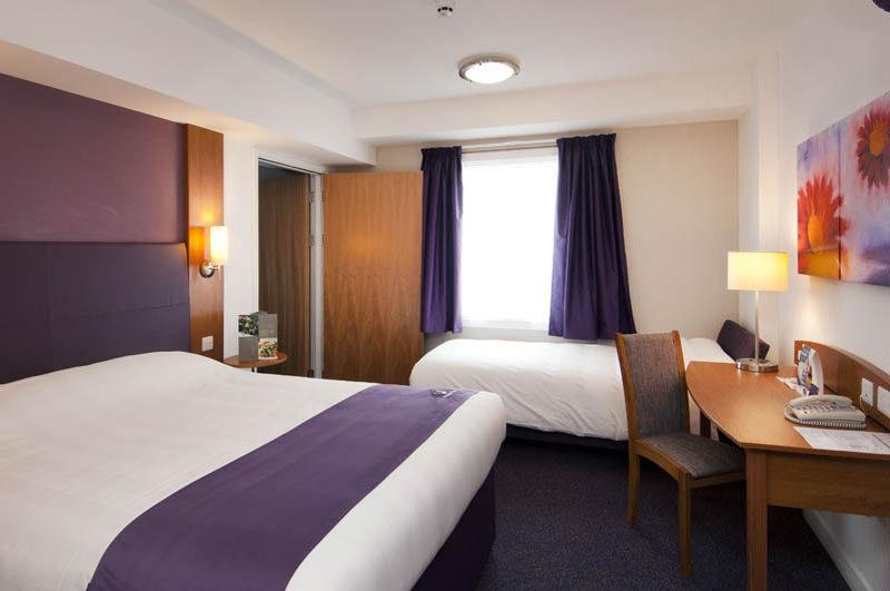 Premier Inn Frome Exterior photo